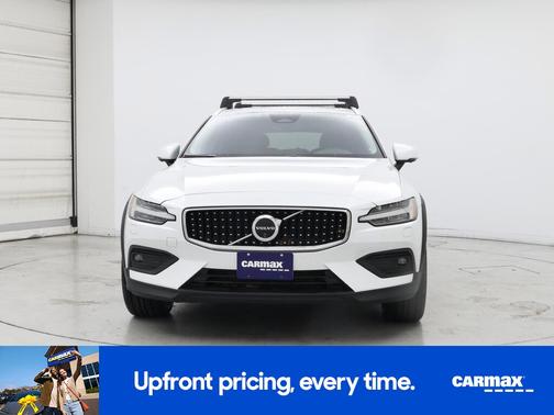 2024 Volvo V60 Cross Country B5 Plus