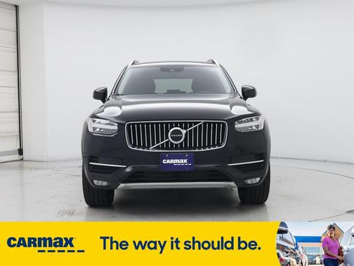 2019 Volvo XC90 T6 Momentum