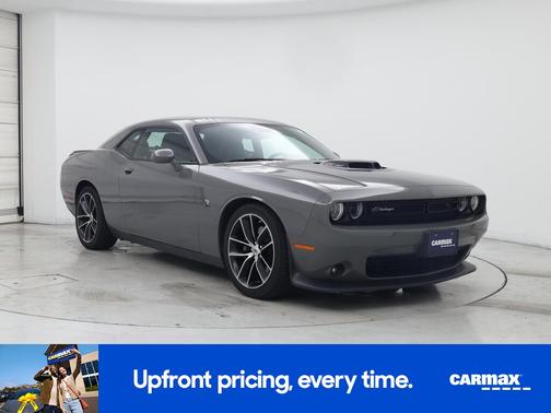 2017 Dodge Challenger 392 Hemi Scat Pack Shaker