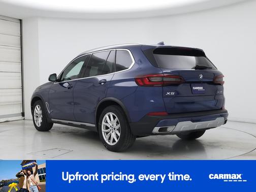 Blue 2022 BMW X5 xDrive40i