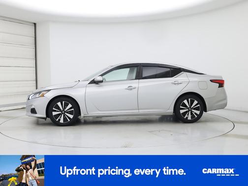 Silver 2022 Nissan Altima SV