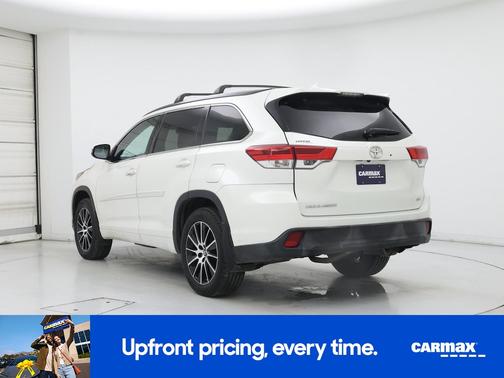 2017 Toyota Highlander SE