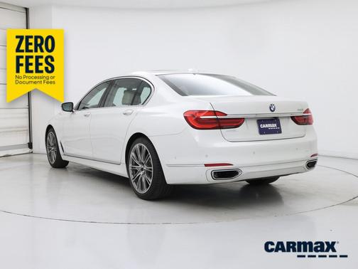 White 2019 BMW 740 I