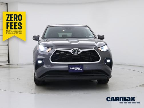 Gray 2021 Toyota Highlander LE