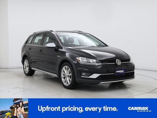 Black 2018 Volkswagen Golf Alltrack SE