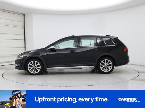 Black 2018 Volkswagen Golf Alltrack SE
