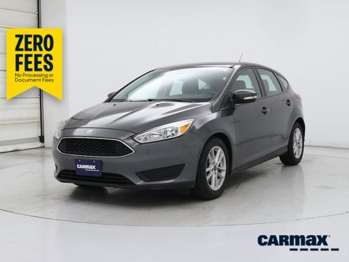 Gray 2017 Ford Focus SE