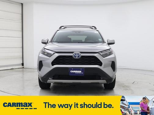 2022 Toyota RAV4 Hybrid SE