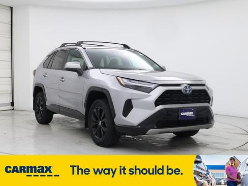 2022 Toyota RAV4 Hybrid SE