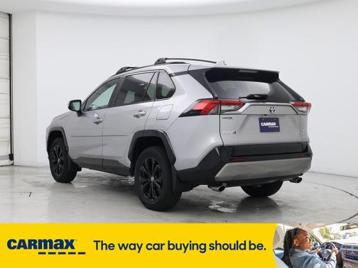 2022 Toyota RAV4 Hybrid SE