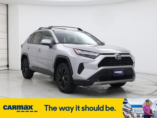2022 Toyota RAV4 Hybrid SE
