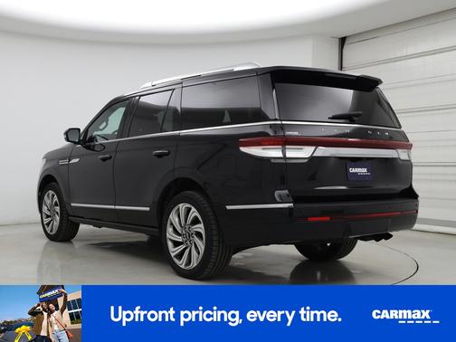 Black 2022 Lincoln Navigator Standard