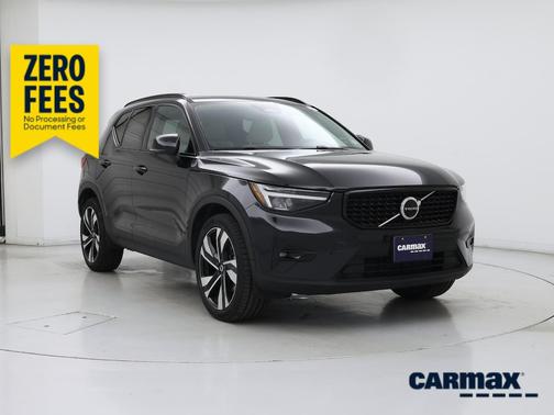 Black 2023 Volvo XC40 B5 Plus Bright Theme