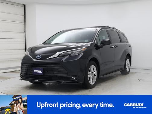 2025 Toyota Sienna XLE