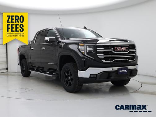 Black 2022 GMC Sierra 1500 SLT