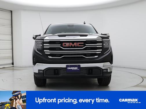 Black 2022 GMC Sierra 1500 SLT