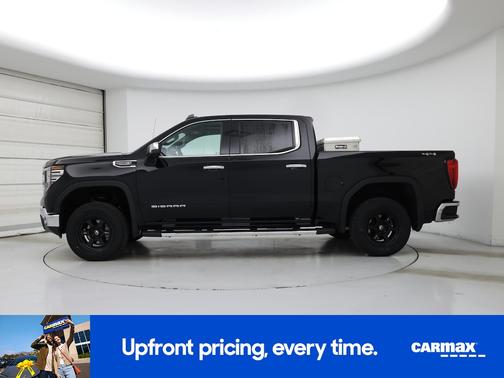 Black 2022 GMC Sierra 1500 SLT
