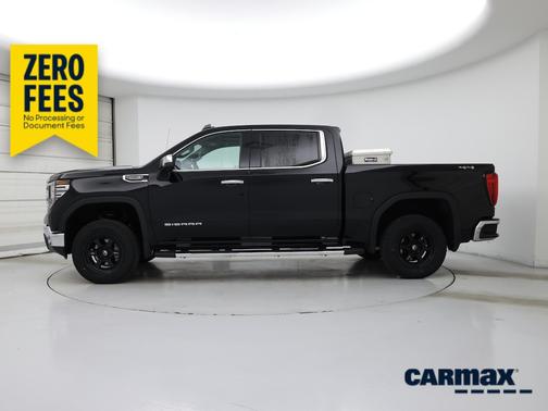 Black 2022 GMC Sierra 1500 SLT