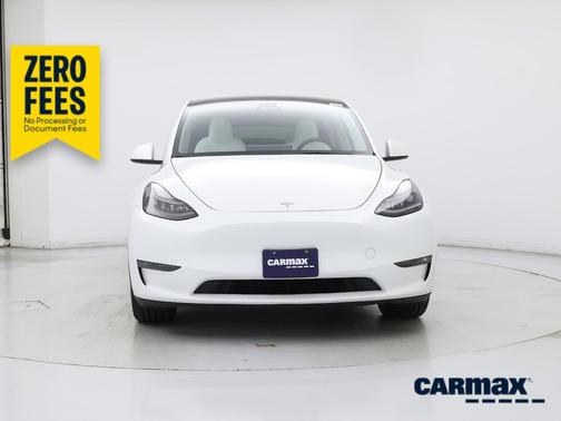 White 2023 Tesla Model Y Long Range