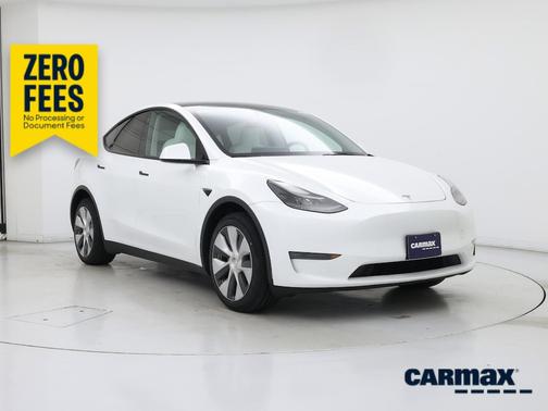 White 2023 Tesla Model Y Long Range