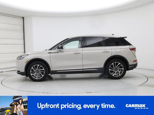 White 2022 Lincoln Corsair Standard