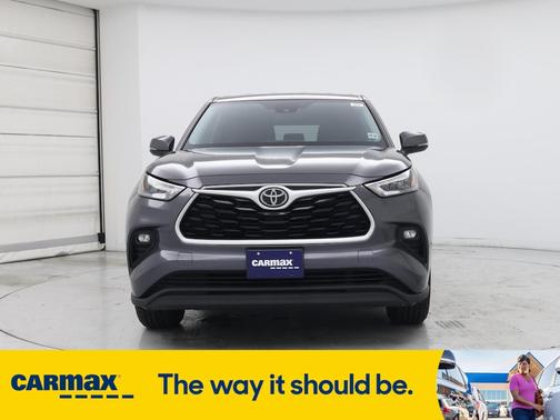 2020 Toyota Highlander LE
