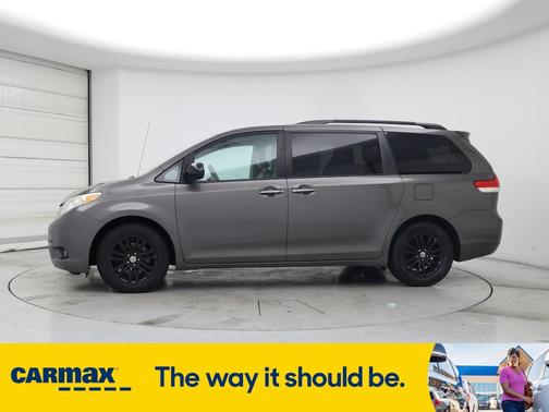 2013 Toyota Sienna XLE