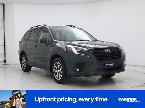 Green 2024 Subaru Forester Premium