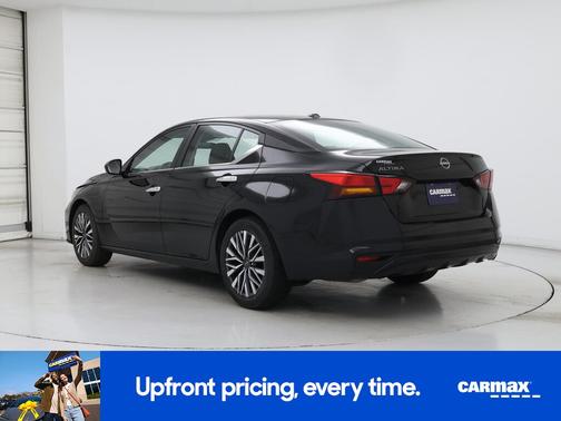 Black 2025 Nissan Altima SV
