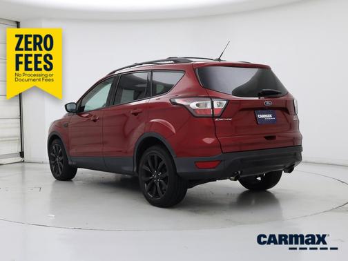 Red 2017 Ford Escape SE