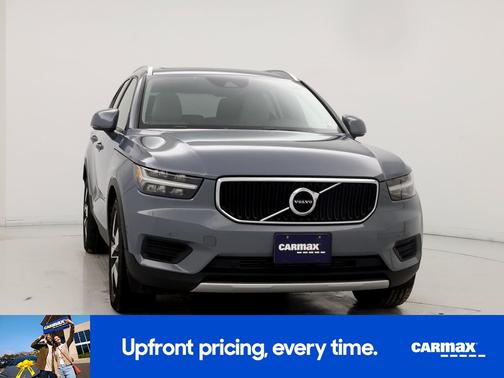 Gray 2020 Volvo XC40 T5 Momentum