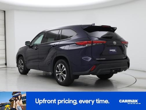Blue 2021 Toyota Highlander XLE