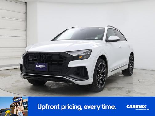 2023 Audi Q8 Premium Plus