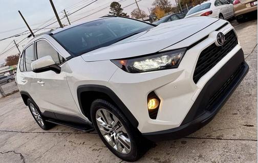 2021 Toyota RAV4 XLE Premium