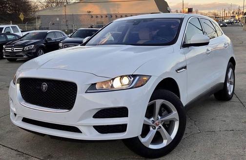 2019 Jaguar F-PACE 25t Premium