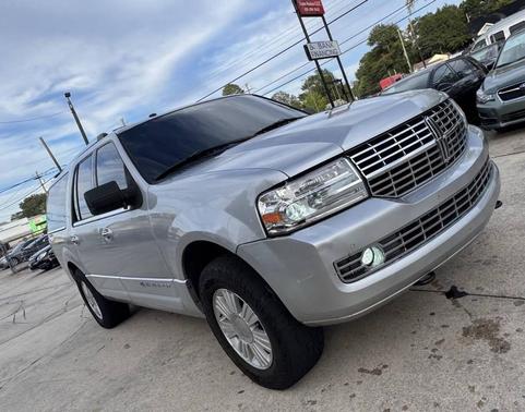 2011 Lincoln Navigator Base