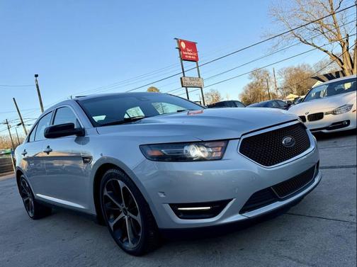 2015 Ford Taurus SHO