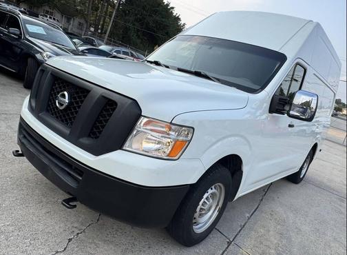 2014 Nissan NV Cargo NV2500 HD SV V8
