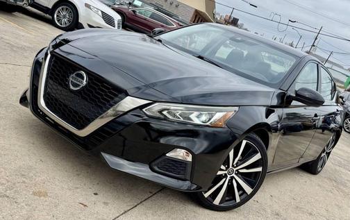 2020 Nissan Altima SR FWD