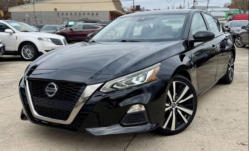 2020 Nissan Altima SR FWD