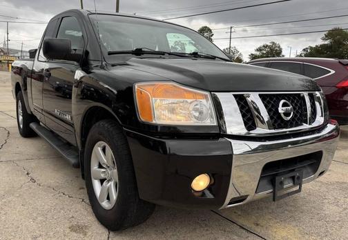 2012 Nissan Titan SV