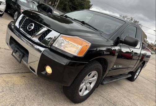 2012 Nissan Titan SV
