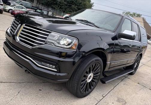 2015 Lincoln Navigator Base