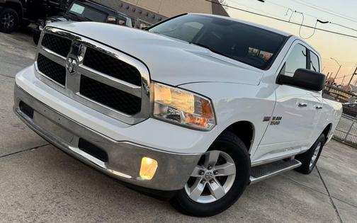 2016 RAM 1500 SLT