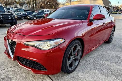 2018 Alfa Romeo Giulia Base