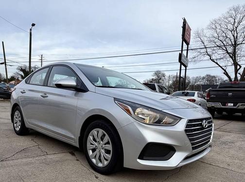 2020 Hyundai Accent SE