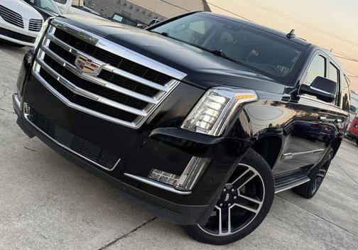 2017 Cadillac Escalade Luxury