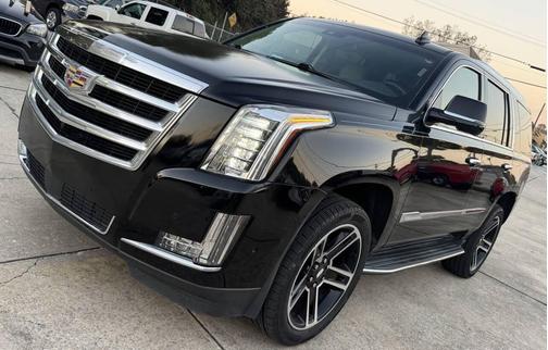 2017 Cadillac Escalade Luxury