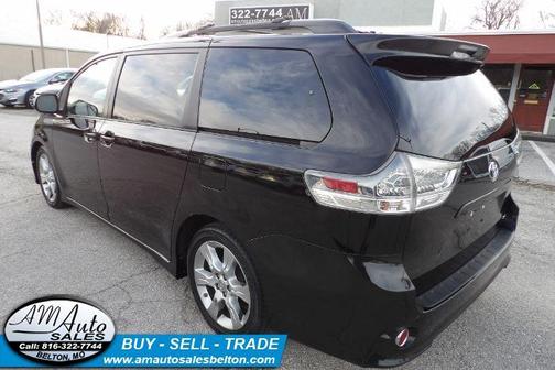 2012 Toyota Sienna SE