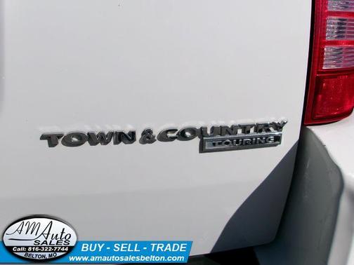 2010 Chrysler Town & Country Touring Plus